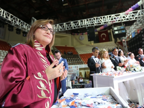 Büyükşehir toplu Nikah törenine hazırlanıyor.