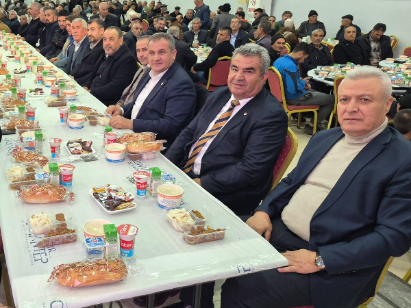 Gaziantep Büyükşehir Belediyesi Tarafından Yavuzeli ilçe Halkına İftar Yemeği Verildi.