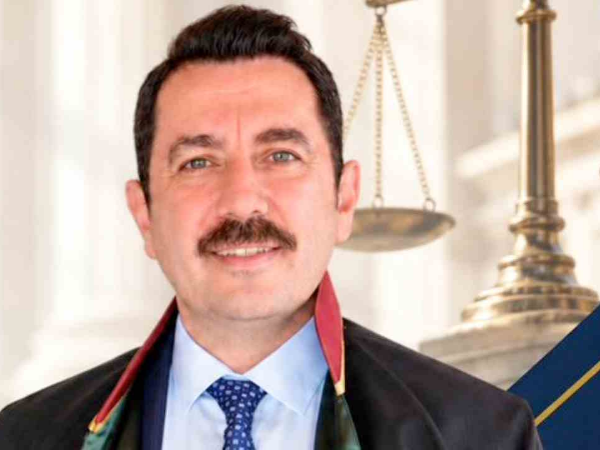 Gaziantep Barosu'nda Seçim Heyecanı: Melikşah Korkmaz Başkan Seçildi