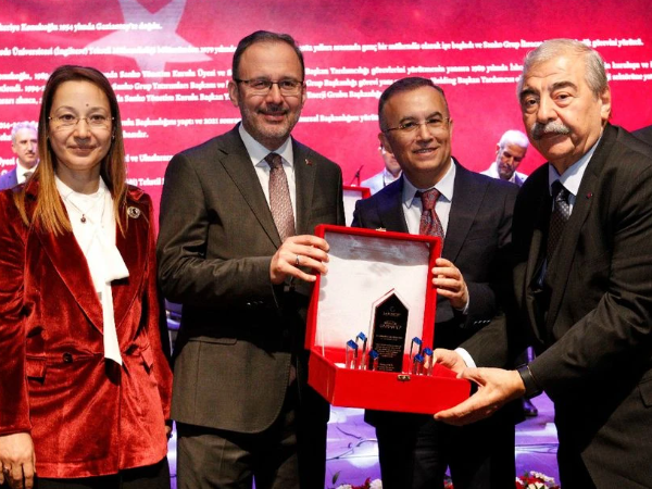 SANKO Holding Onursal Başkanı Zeki Konukoğlu, 