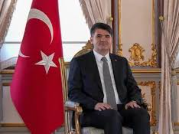 Vali Ömer Kalaylı'nın acı günü Kilis Valisi Ömer Kalaylı, ailesini yasa boğan acı haberi sosyal medya hesabından duyurdu