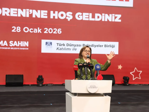 Fatma Şahin söz verdi! Herkes ayağa kalktı