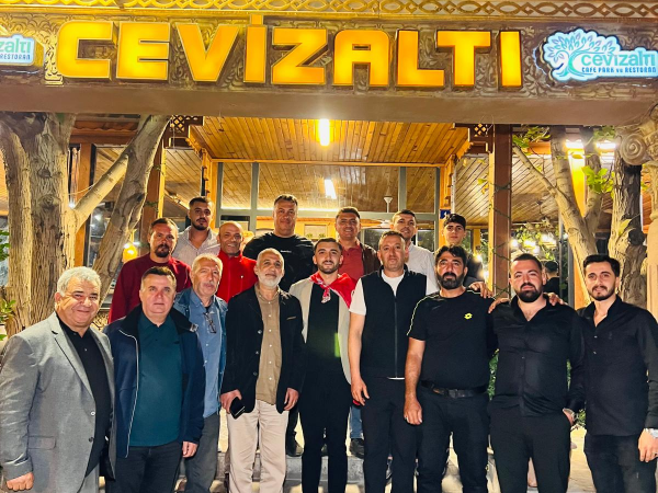 Ünlü Cevizaltı işletme Sahibi Yetkin Deniz’in kıymetli evladı umut DENİZ ’in asker gecesi merasimine katılım sağladık