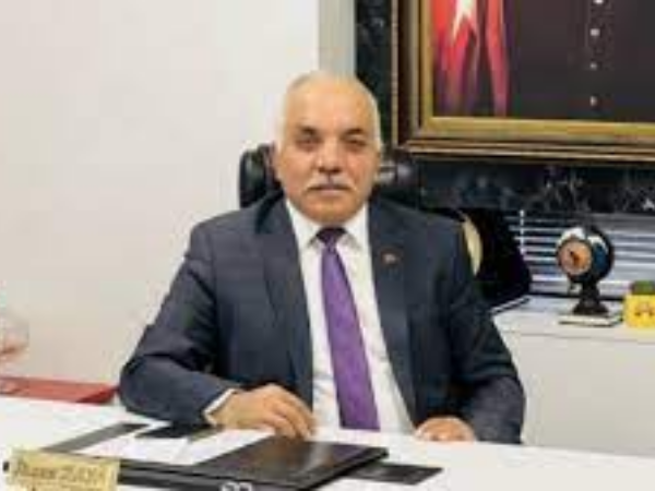 Büyük Birlik Partisi Gaziantep eski il başkanı İhsan Kaya’nın Gaziantep Büyükşehir Belediyesi’ndeki görevine son verildi